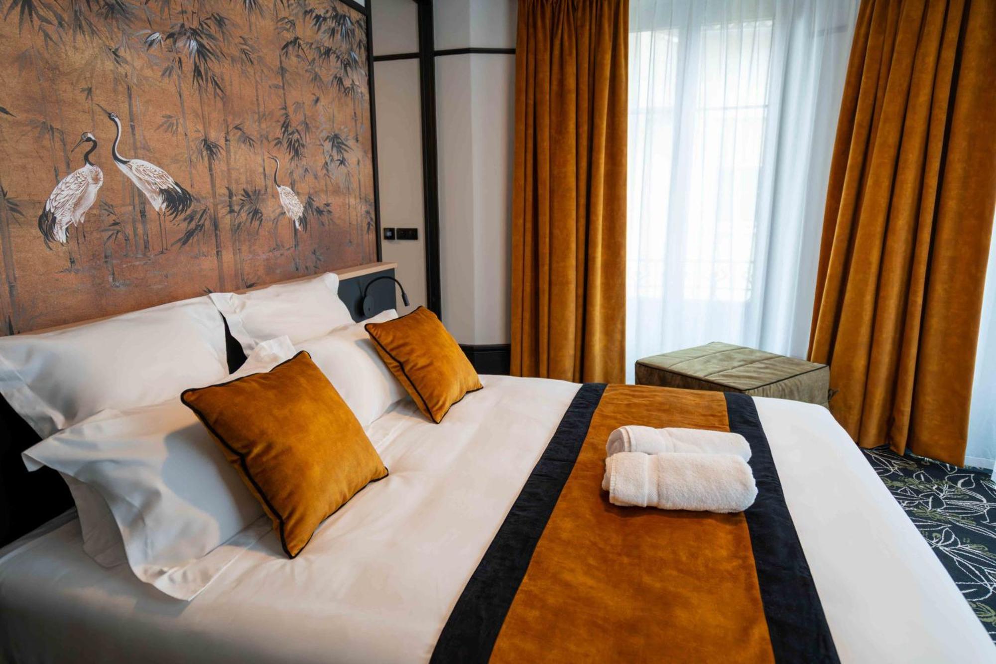 Hotel Et Restaurant Le Regina Le Puy-en-Velay Экстерьер фото